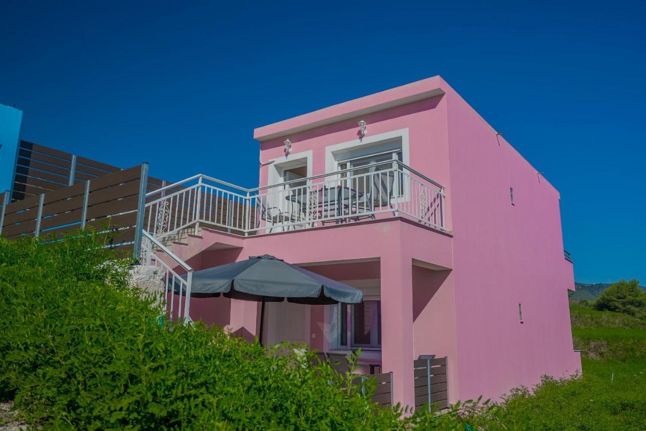 Mirage By The Sea Apartment *