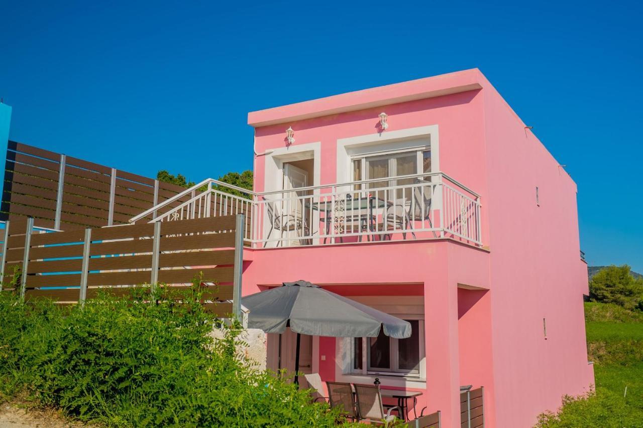 Mirage By The Sea Apartment *