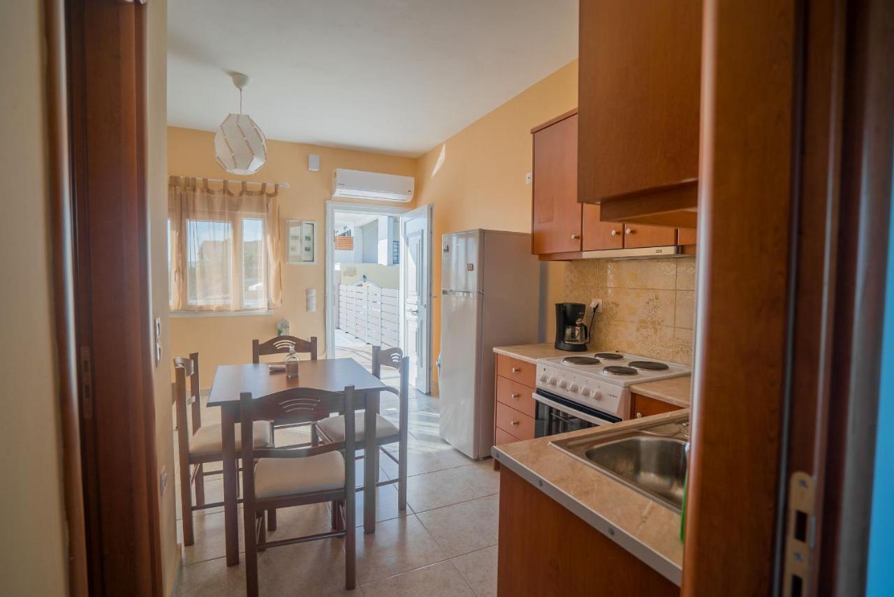 Mirage By The Sea Apartment *